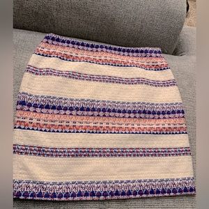 Katherine Barclays Montreal size 6 color blue, red and beige.